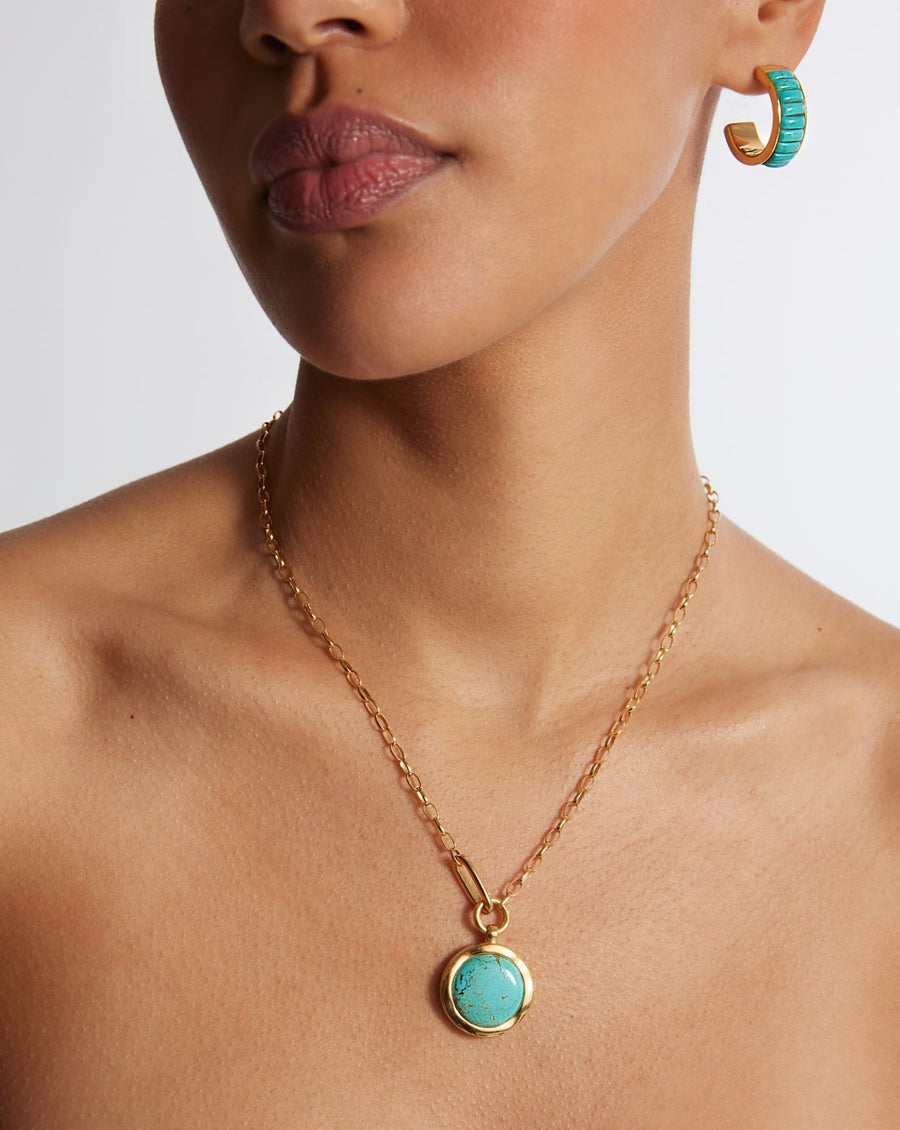 Large Wavy Turquoise Pendant Necklace - Gold