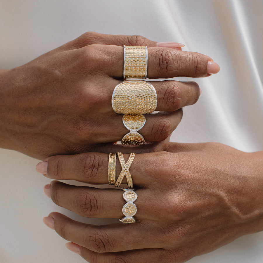 Centered Saddle Ring