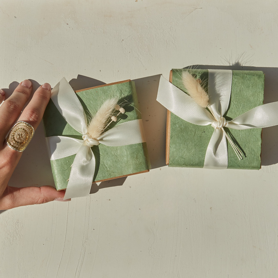 Deluxe Gift Wrap: Turquoise