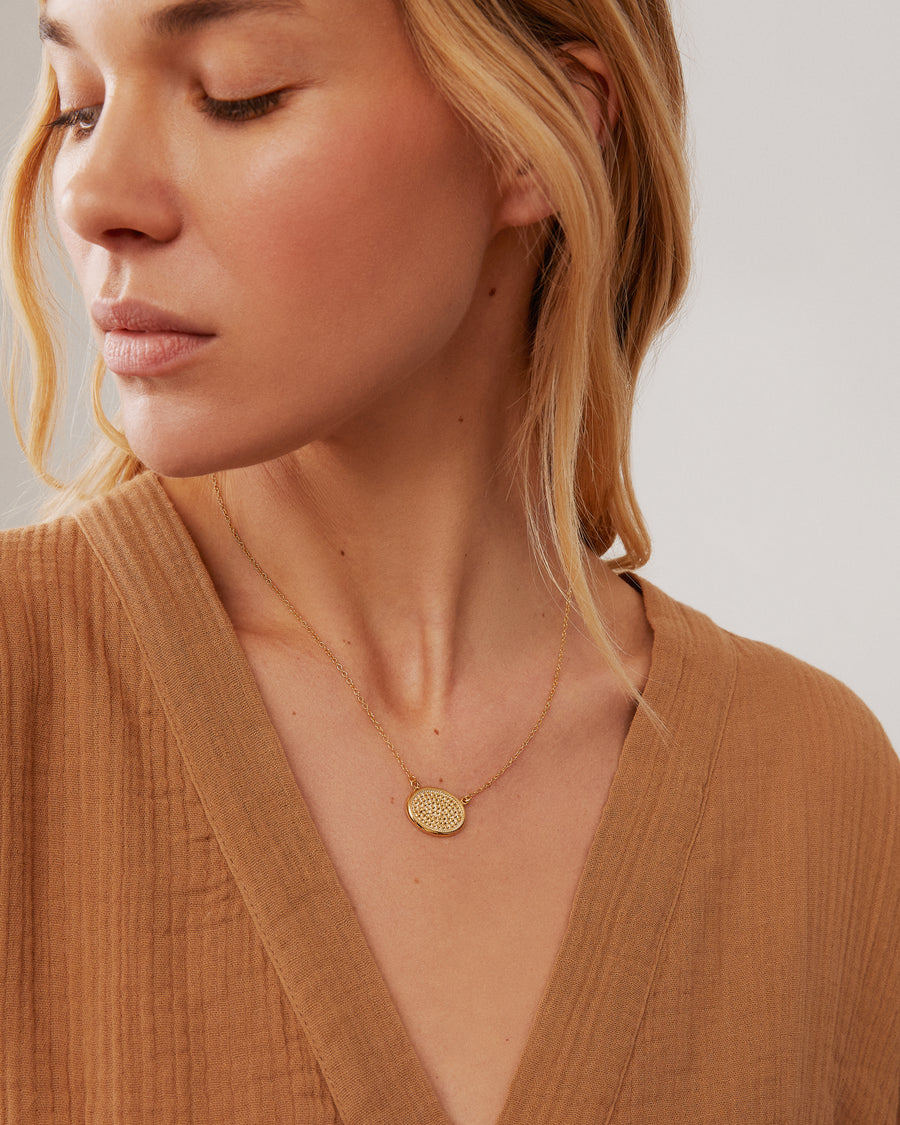 Classic Medium Oval Necklace - Gold