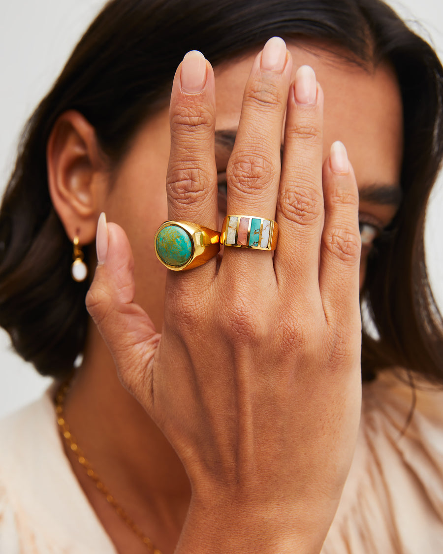 Jia: Three Stone Baguette Diamond Engagement Ring | Ken & Dana Design